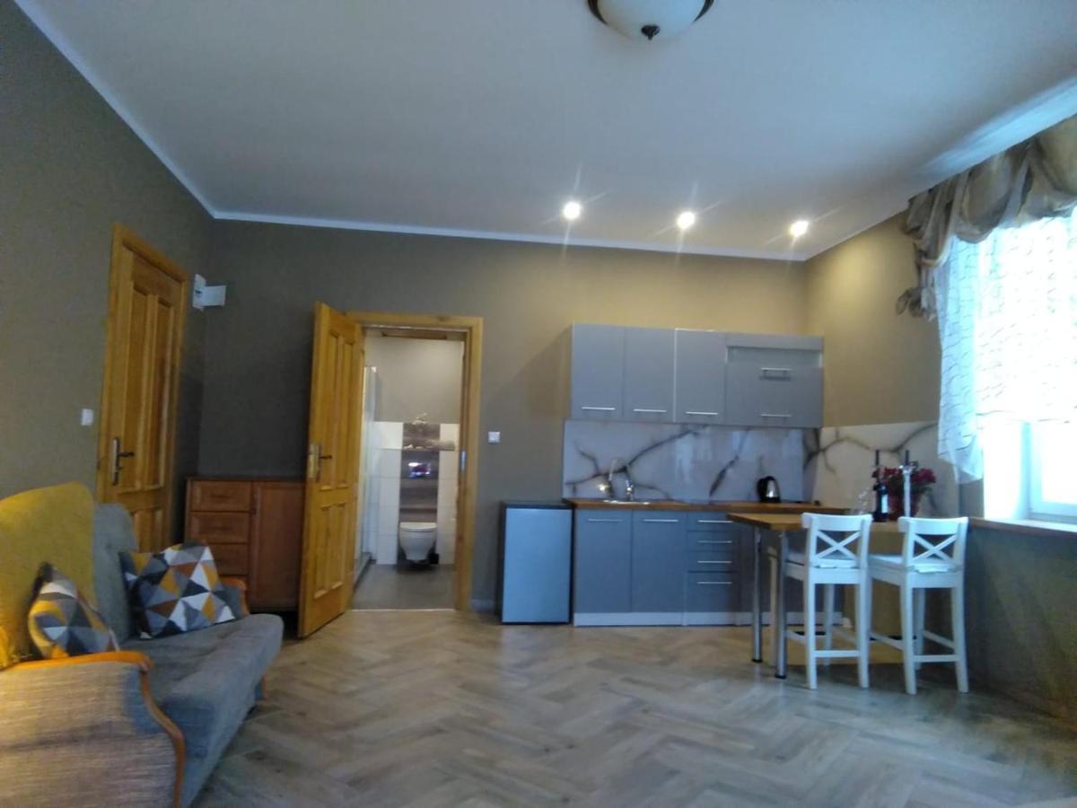 Sunny Bear Bed & Breakfast Jelenia Góra Exteriör bild
