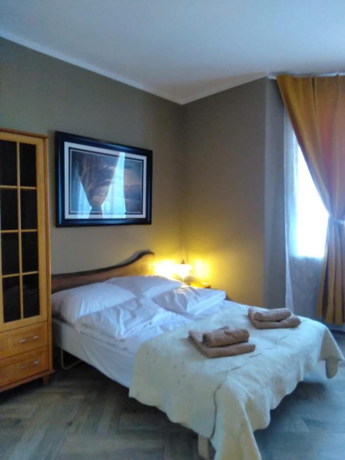Sunny Bear Bed & Breakfast Jelenia Góra Exteriör bild