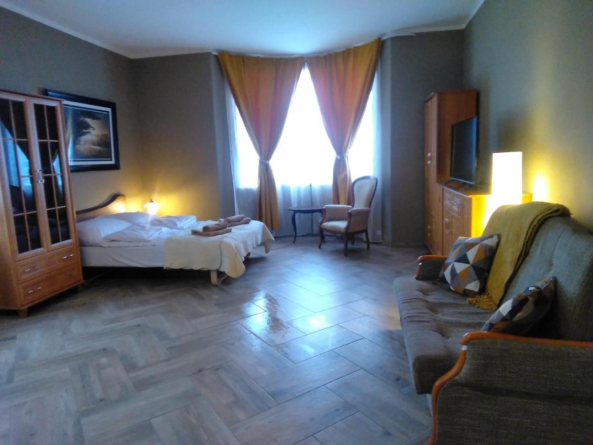 Sunny Bear Bed & Breakfast Jelenia Góra Exteriör bild